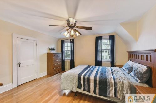 215 Green St, Woodbridge NJ  07095-2005 exterior