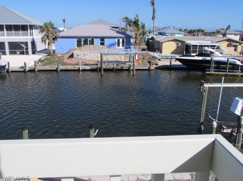 2360 Oleander St, Saint James City FL  33956-2030 exterior