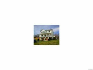 64 Walnut Ln, Middletown, NY 10940-6801