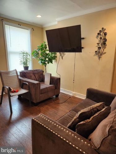 510 Norris St, Norristown, PA 19401-4754
