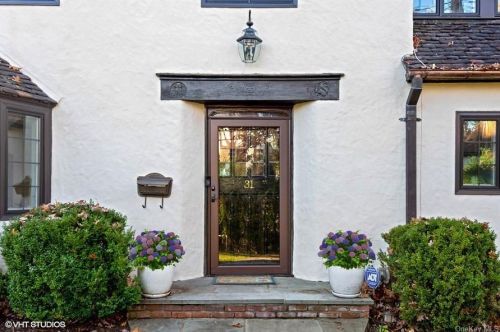 31 Bretton Rd, Scarsdale, NY 10583-2763