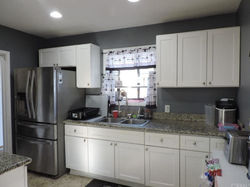 858 25th St, San Bernardino, CA 92405-3624