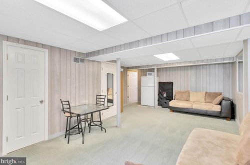 770 Vanderbilt Ter, Leesburg VA  20175-4085 exterior