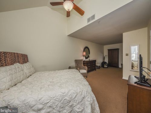 167 Meadow View Ln, Lansdale PA  19446-5930 exterior