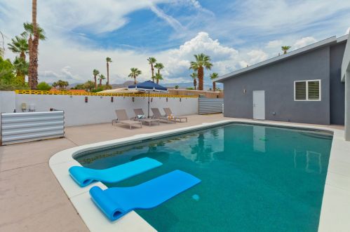 36422 Sandsal Cir, Rancho Mirage CA  92270-1916 exterior