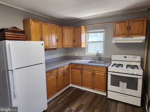 414 Powell St, Gloucester NJ  08030-2038 exterior