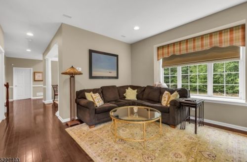 16 Greenwich Ct, Mount Olive NJ  07828-2452 exterior