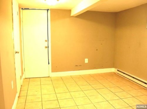 481 Rosa Parks Blvd, Paterson NJ  07501-3105 exterior