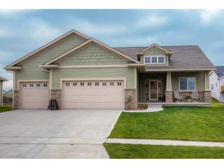 1724 14th St, Adel, IA 50003-1941