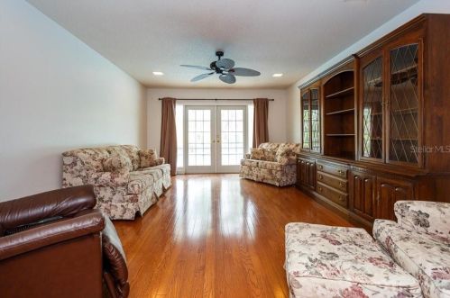 6325 Wynglow Ln, Orlando FL  32818-1311 exterior