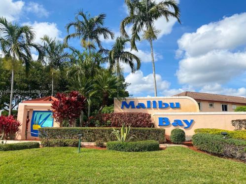 734 208th Dr, Hollywood, FL 33029-2148