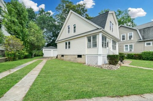 139 Elliott Ave, Waterbury, CT 06705-1920
