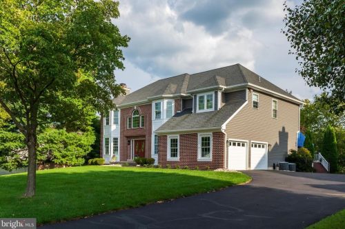 53 Dalton Way, Southampton, PA 18966-5305