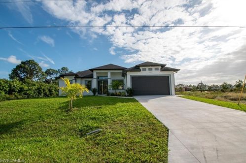 3317 26th St, Lehigh Acres, FL 33971-5506