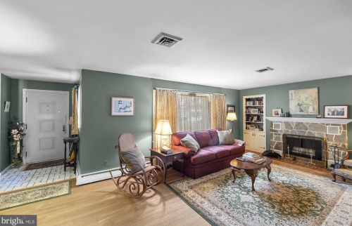 15 Lee St, Hanover PA  17331-1923 exterior