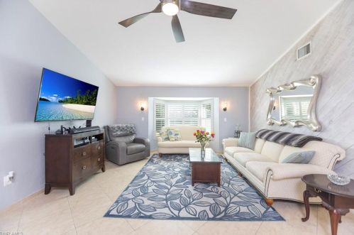 6100 Green Blvd, Naples FL  34116-4824 exterior