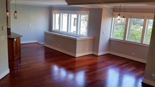923 Belmont Ave, Seattle WA  98102-4416 exterior