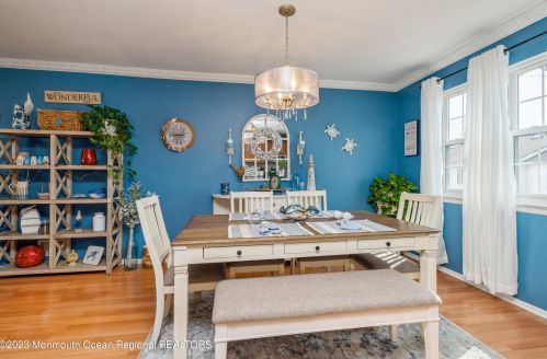 12 Dutch Ln, Hazlet NJ  07730-1728 exterior