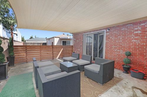 1517 Harding St, Long Beach CA  90805-3662 exterior