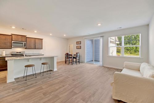 1869 Towne St, Johns Island SC  29455 exterior