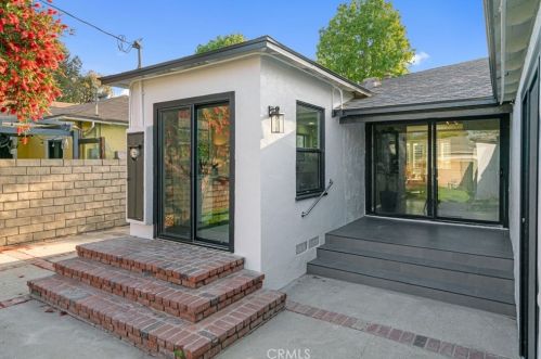 3936 Gaviota Ave, Long Beach CA  90807-3740 exterior