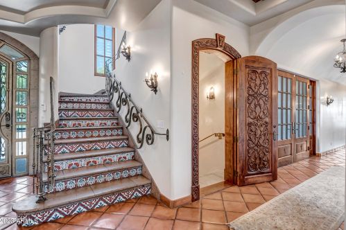 41 Biltmore Est, Phoenix AZ 85016-2819 exterior