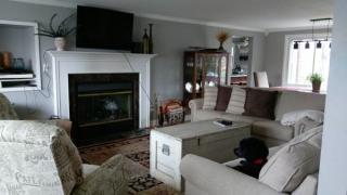 6 Girard Ave, Buffalo NY  14227-1204 exterior