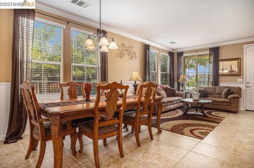 5571 Daffodil Dr, Oakley, CA 94561-2482