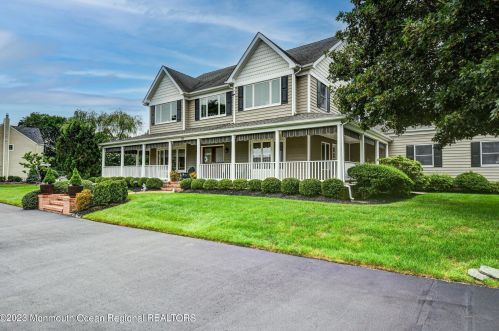 515 Seven Bridges Rd, Little Silver NJ  07739-1742 exterior
