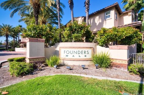 20 Travis Rd, Buena Park CA  90621-8426 exterior