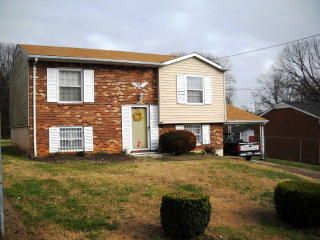 320 Greenwich Cir, Danville, VA 24540-3236