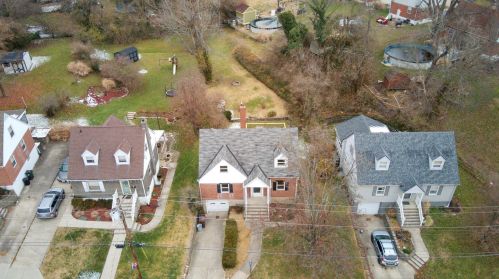 37 Pine Hill Dr, Newport, KY 41076-2020