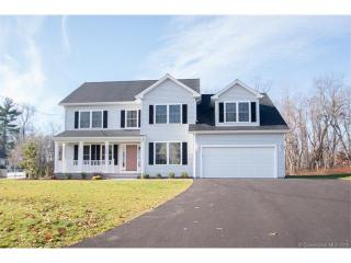 136 Harvest Ln, Milford, CT 06461-1784