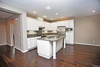 61 City Stroll, Irvine CA  92620-3883 exterior