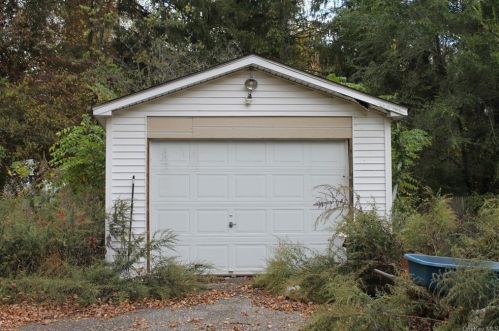 107 Maple Rd, Fishkill NY  12524-3002 exterior