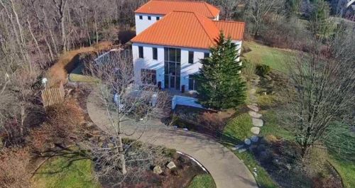 38 Virginia Ln, Canonsburg, PA 15317-5802