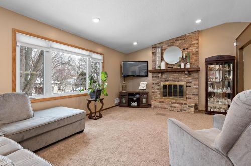 615 Ramsey St, Minneapolis, MN 55413-1825