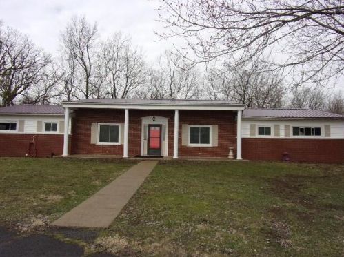5128 Locust Grove Rd, Washington Ch, OH 43160-9720