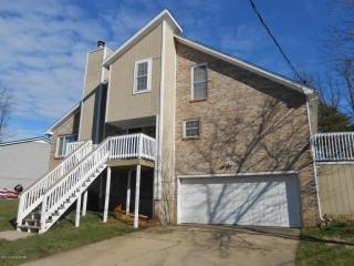 1044 Scenic Dr, Radcliff, KY 40160-9132