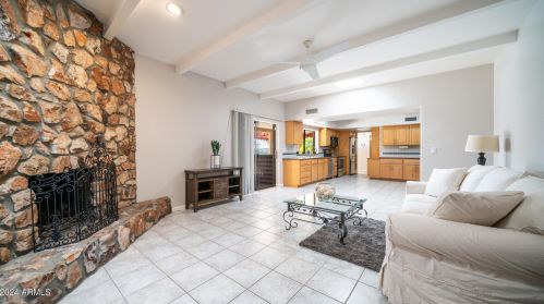 6001 Friess Dr, Scottsdale AZ  85254-3117 exterior