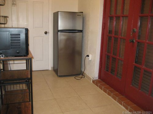 3140 72nd Ter, Hialeah FL  33018-5225 exterior