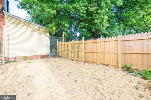 817 9 St, Camden NJ  08103-2603 exterior