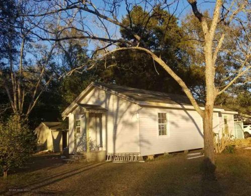 214 Fig Ave, Foley, AL 36535-2133