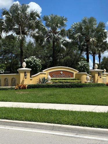 13158 42nd St, Hollywood, FL 33027-3111