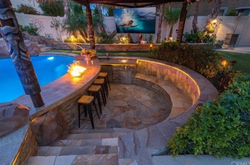 39114 Trail Creek Ln, Temecula CA  92591-7290 exterior