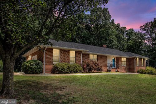 12 Creekway Ln, Fredericksburg, VA 22405-3374