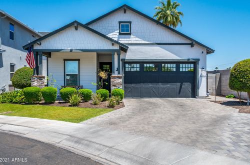 3425 38th Pl, Phoenix, AZ 85018