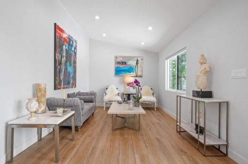 4552 Ethel Ave, North Hollywood CA  91605-4703 exterior