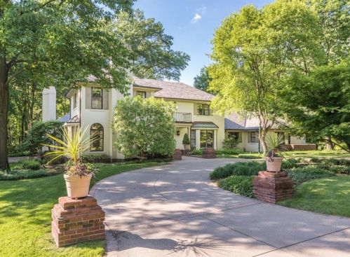 321 Woodland Rd, Sewickley, PA 15143-1048