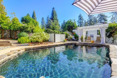 10132 Alta Vista Dr, Grass Valley CA  95945-6124 exterior